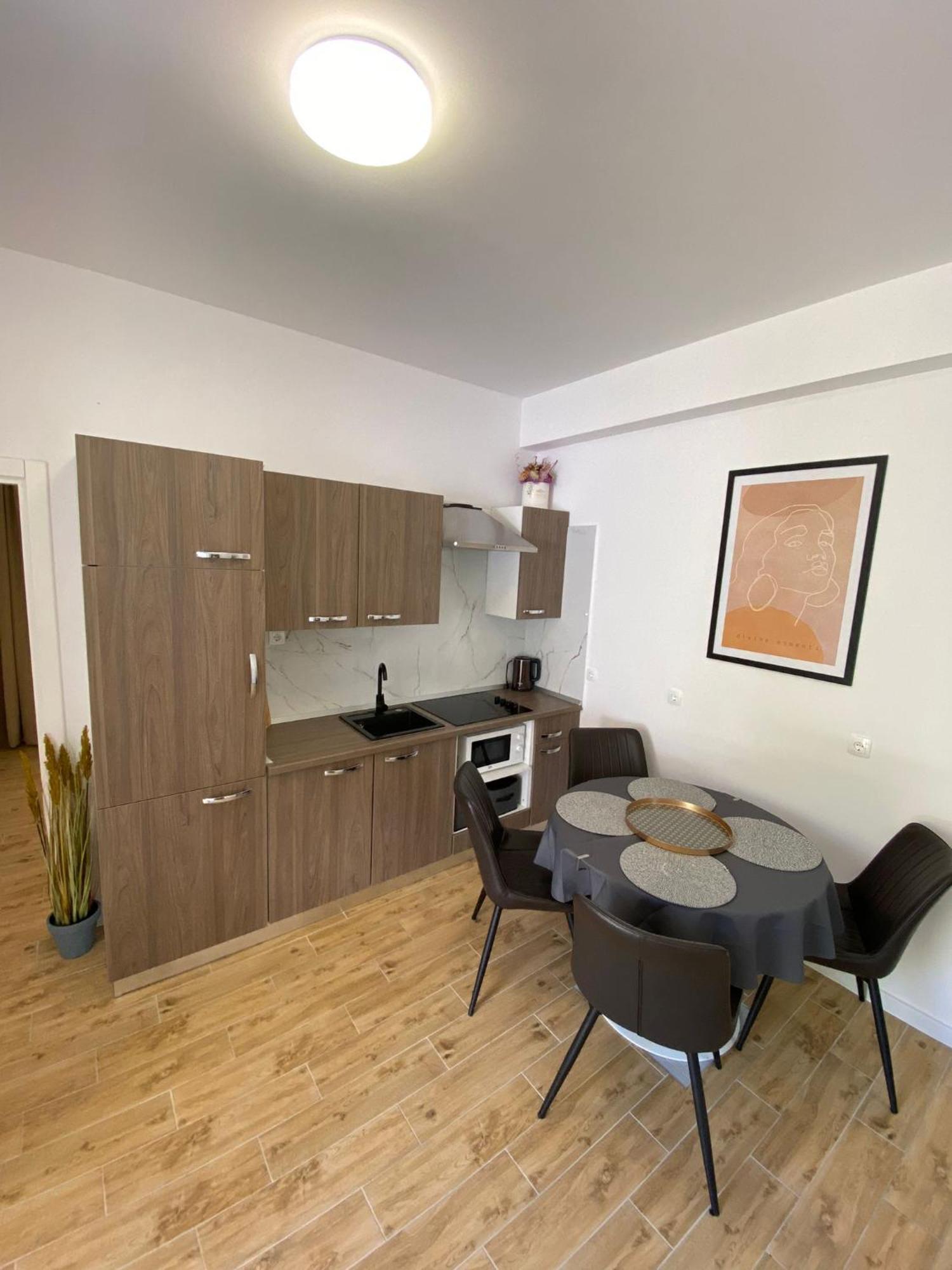 Apartmani Roko Drvenik  Eksteriør billede