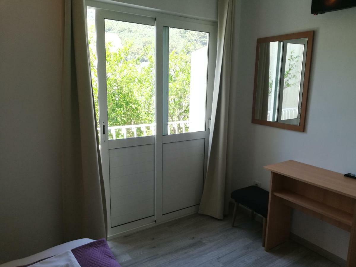 Apartmani Roko Drvenik  Eksteriør billede