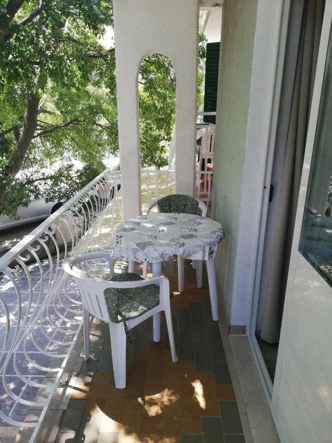 Apartmani Roko Drvenik  Eksteriør billede