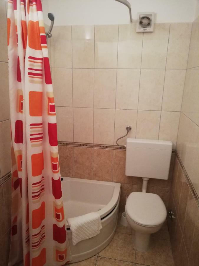 Apartmani Roko Drvenik  Eksteriør billede