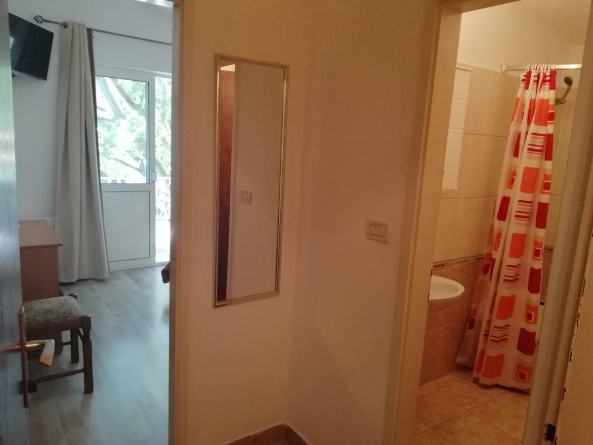 Apartmani Roko Drvenik  Eksteriør billede