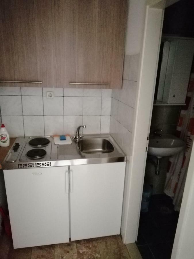 Apartmani Roko Drvenik  Eksteriør billede