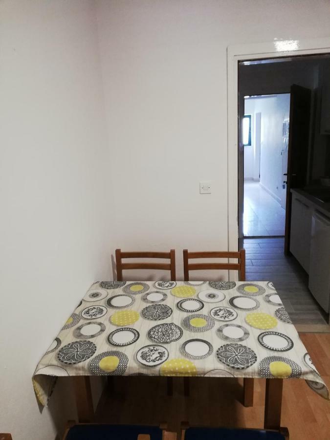 Apartmani Roko Drvenik  Eksteriør billede